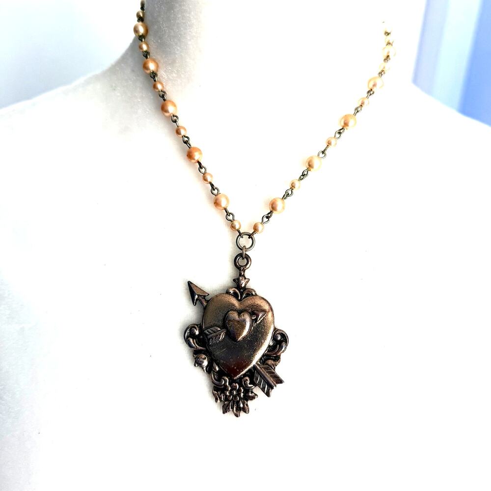 Classic Hardware Distressed Heart Arrow Rockware Faux Pearl Pendant Necklace